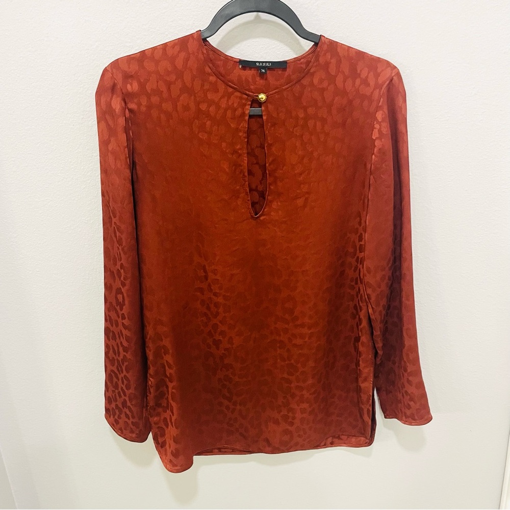 Gucci Rust Red Silk Leopard Print Long Sleeve Keyhole Blouse Womens Size XS